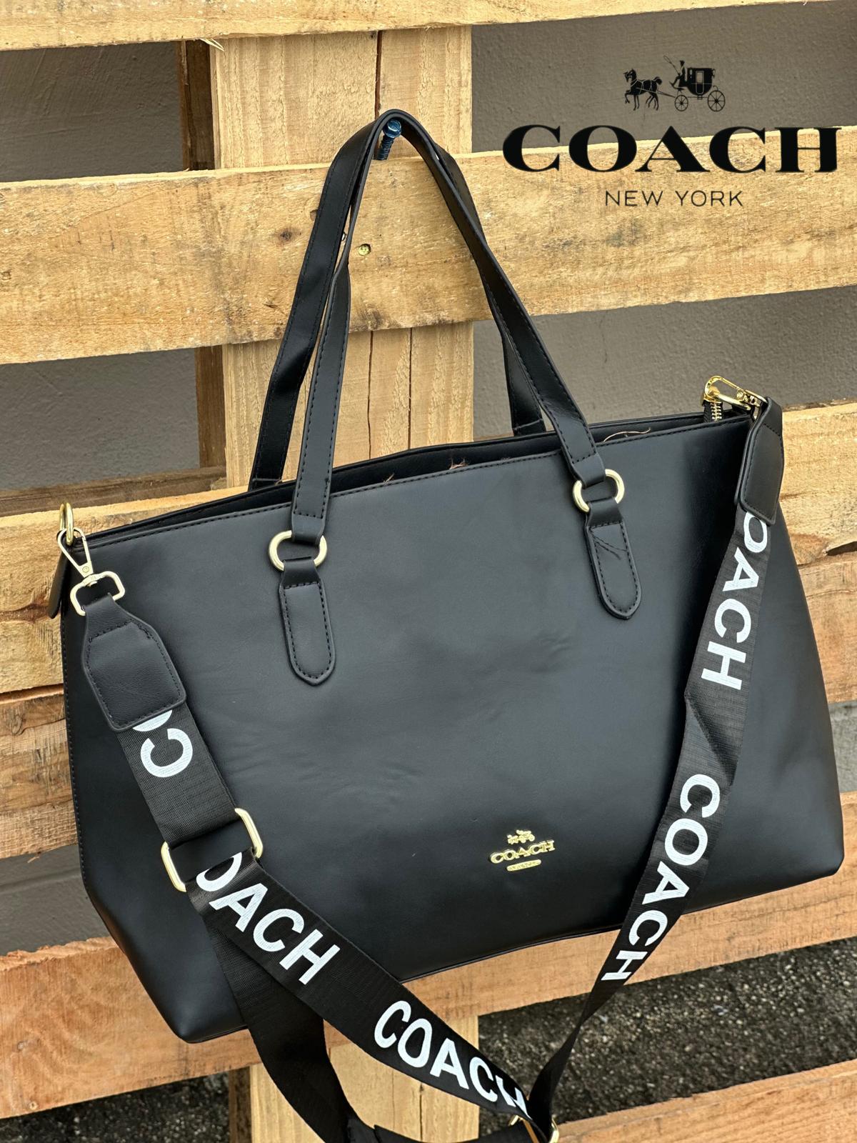 Viajera coach negra