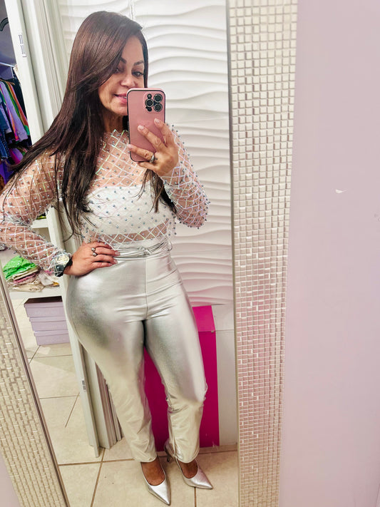 Blusa  y pantalón metálico plata